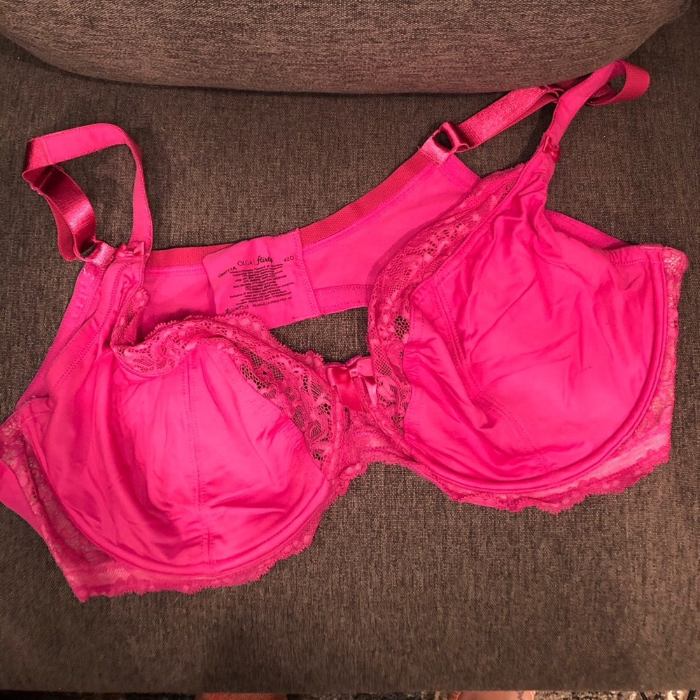 Olga Flirty Bra- Lace unlined Color-Pink SZ 42D